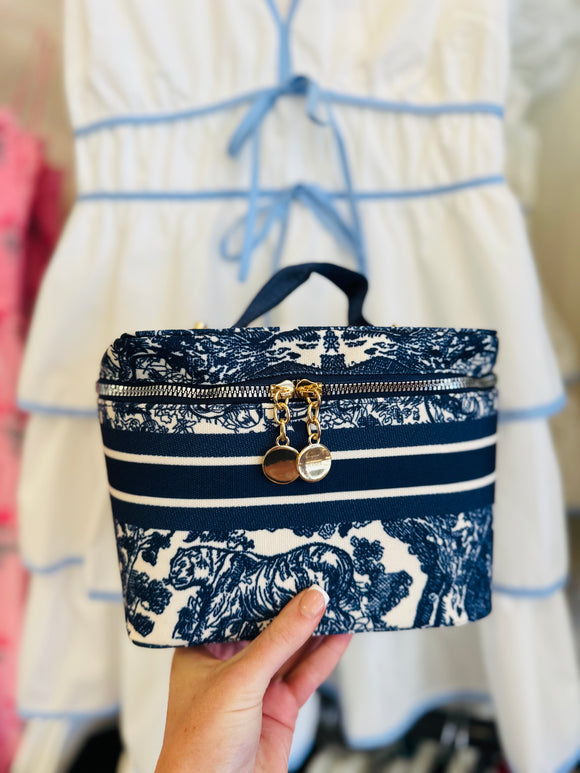 Vintage Embroidered Cosmetic Bag