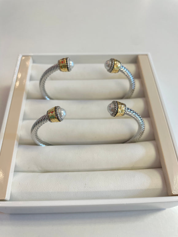 Gold & Pearl Stud Cuff